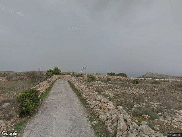 Triq l-Irdum ta' Għajn Ħadid,  Is-Selmun,  Il-Mellieħa