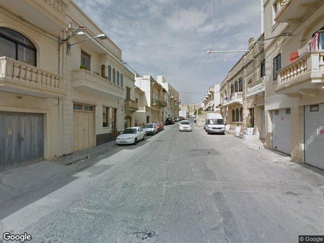 D Fusion Food,  1/8,  Triq Karolina Cauchi