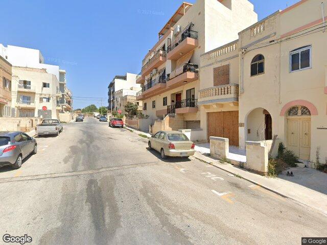 Triq l-Iżbark tat-Torok,  Il-Qajjenza,  Birżebbuġa