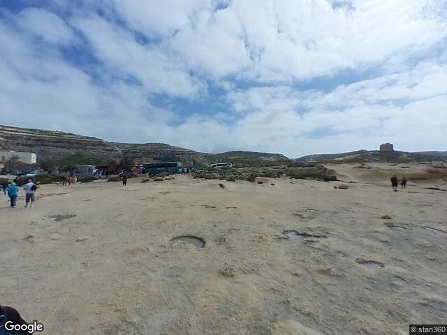 Pjazza tad-Dwejra,  San Lawrenz,  Reġjun Għawdex