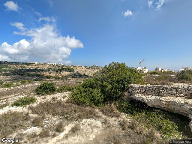 Għerien,  Triq il-Preistorja,  Ix-Xemxija