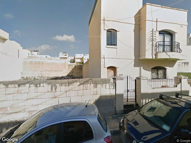 Triq Ċensu Bugeja,  L-Iklin,  Reġjun tal-Lvant