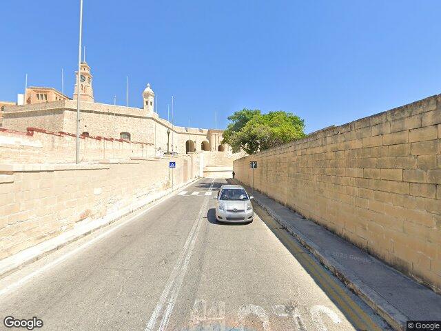 Cospicua,  Triq il-Wieħed u Tletin ta' Marzu,  L-Isla