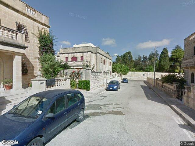 Triq il-Konti R. Barbaro,  Ħ'Attard,  Reġjun tat-Tramuntana