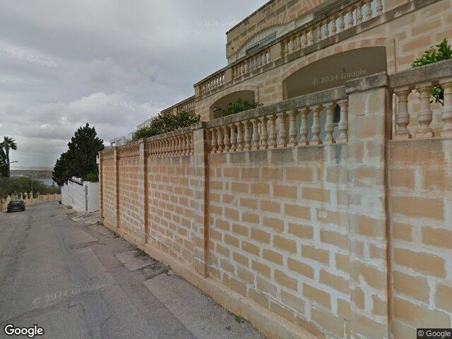 Triq ta' Taħt l-Irdum,  Il-Mellieħa,  Reġjun tat-Tramuntana