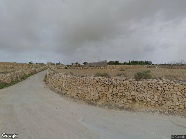 Triq tal-Misraħ,  Ta' Kerċem,  Reġjun Għawdex
