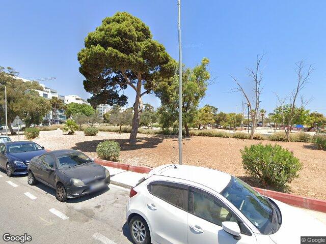 Triq Sir Augustus Bartolo,  Ta' Xbiex,  Reġjun tal-Lvant