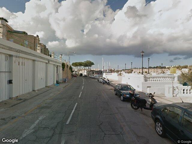 Kaktüs Queer Bar Ta' Xbiex,  TBX 1027,  Ix-Xatt ta' Xbiex