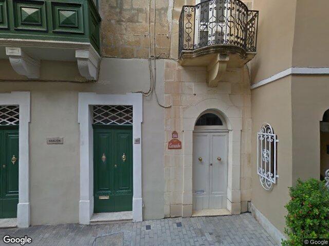 Book & Art Shop,  82,  Triq Vajrinġa