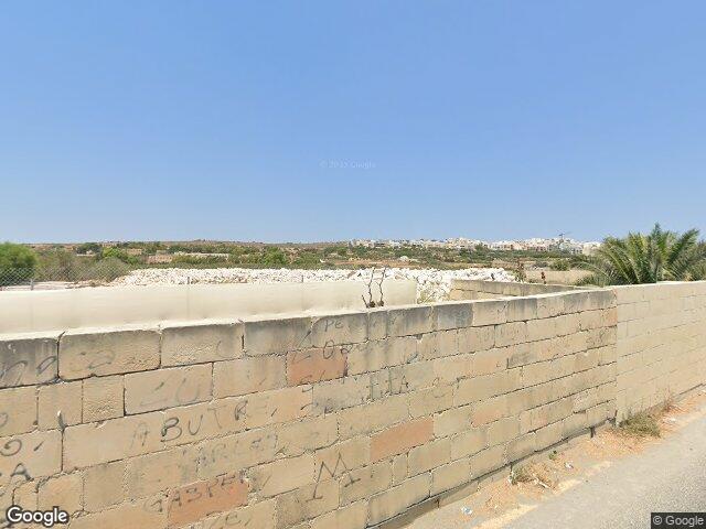 Triq il-Kappella tal-Militar,  Il-Manikata,  Il-Mellieħa