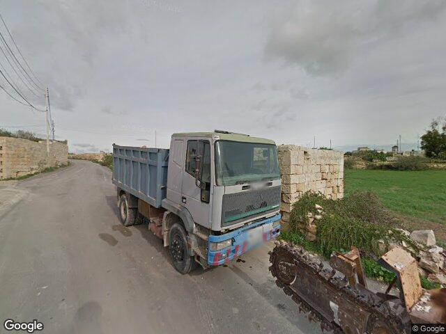 Triq il-Pont tal-Ħesri,  Ħal Muxi,  Ħaż-Żebbuġ