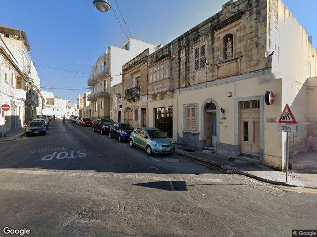 Triq Manuel Magri,  Il-Ħamrun,  Reġjun tan-Nofsinhar