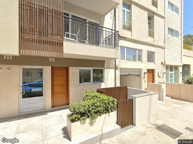 Triq Reggie Miller,  Il-Gżira,  Reġjun tal-Lvant