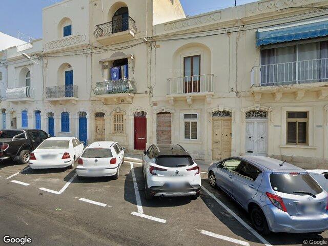 DistrictFive,  Triq il-Bajja s-Sabiħa,  Il-Qajjenza