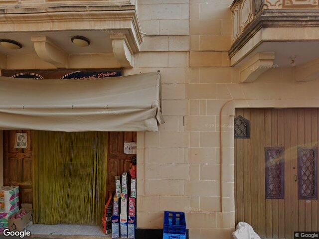 Paul Michael Mini Market,  38,  Pjazza San Ġużepp