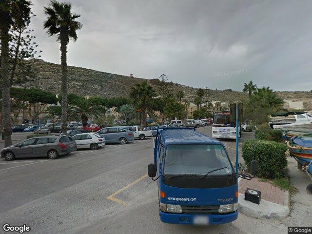 Triq San Xmun,  Ix-Xlendi,  Il-Munxar