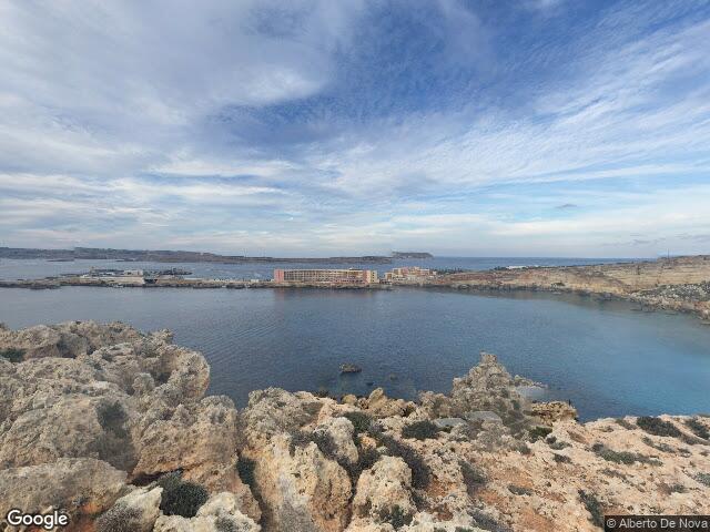 Paradise Bay Lido,  Triq il-Latnija,  Il-Mellieħa