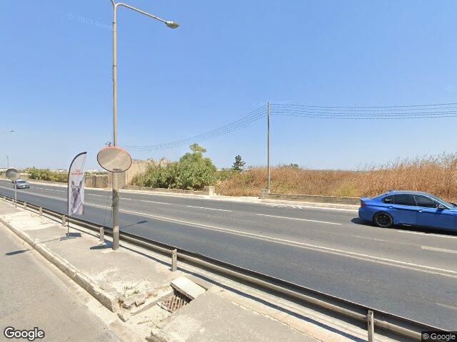 Daves,  Triq l-Imdina,  Ta' Żaruna