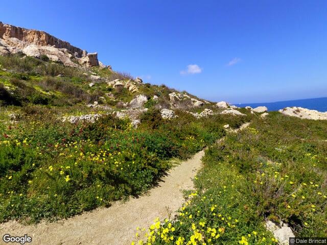 Triq l-Irdum ta' Għajn Ħadid,  Is-Selmun,  Il-Mellieħa