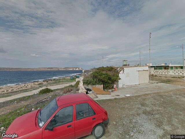 Triq l-Awrat,  Il-Qortin,  Il-Mellieħa