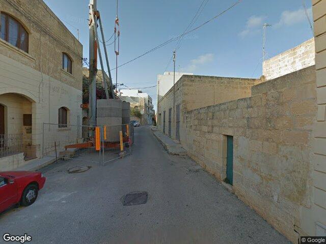 Triq il-Mitħna,  Il-Qala,  Reġjun Għawdex