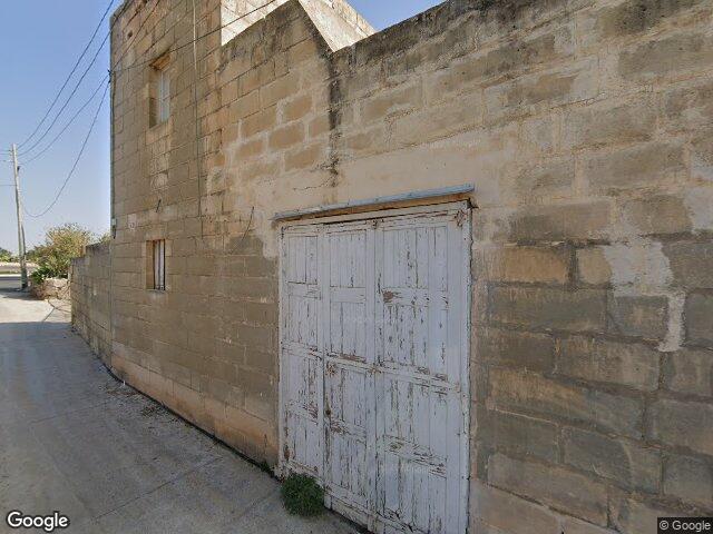 Triq ta' Garnaw,  Ħal Luqa,  Reġjun tan-Nofsinhar