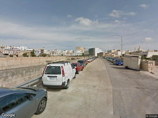 Triq l-Isportivi,  Il-Ħamrun,  Reġjun tan-Nofsinhar