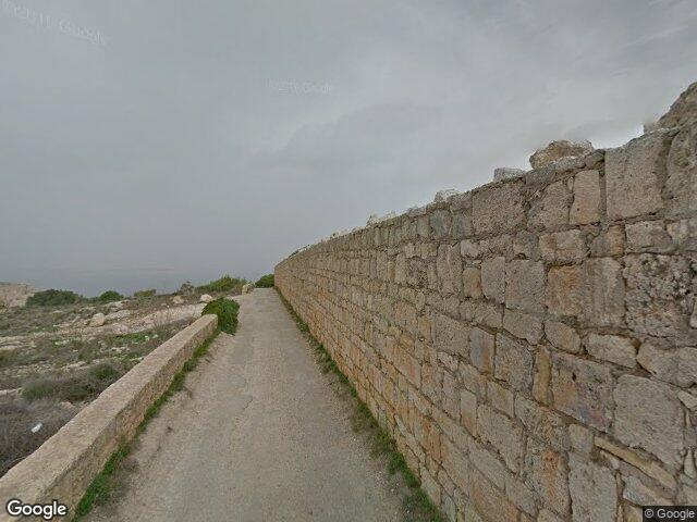 Triq il-Fortizza ta' Campbell,  Is-Selmun,  Il-Mellieħa