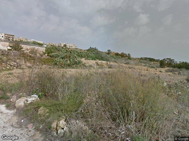 Triq Ta' Tutijiet,  Marsalforn,  Iż-Żebbuġ