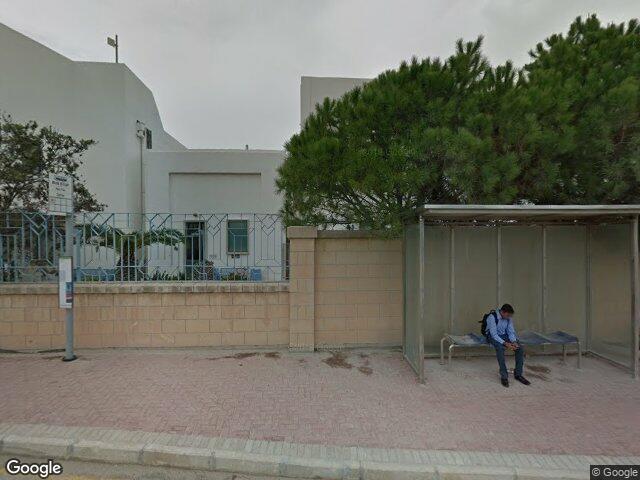 Ħal Far - Żgħar,  Triq l-Għarajjex,  Birżebbuġa