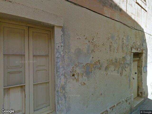 Central Butcher,  2,  Triq Sant' Anna