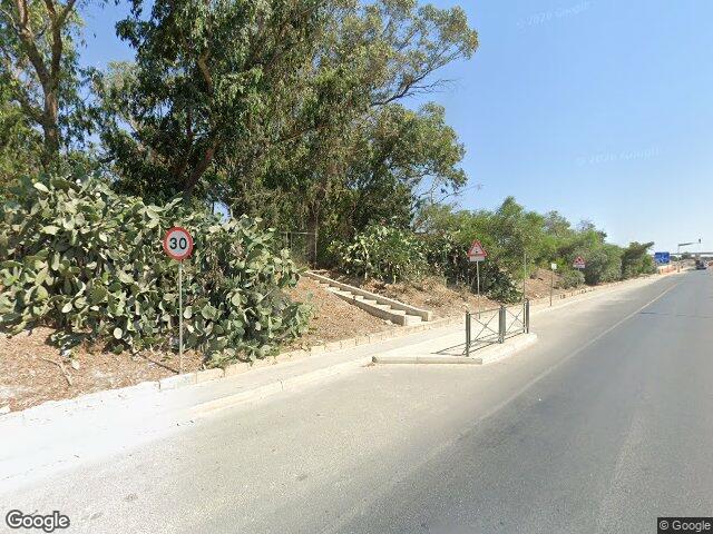 Triq l-Ewwel Titjira,  Ħal Luqa,  Reġjun tan-Nofsinhar