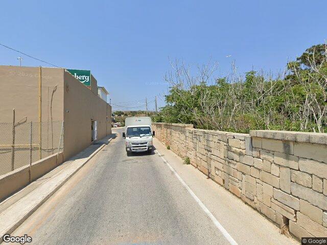 Triq in-Naħħalija,  Il-Manikata,  Il-Mellieħa