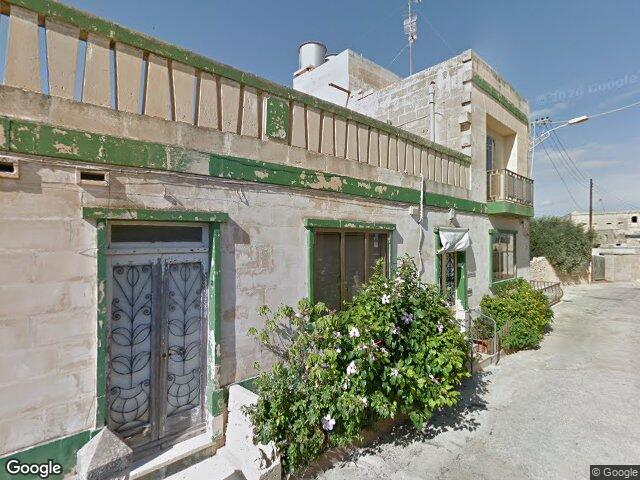 Misraħ is-Santwarju tal-Madonna tal-Ħniena,  Il-Qrendi,  Reġjun tal-Punent