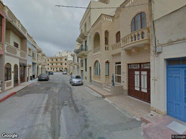 Triq l-Għadira,  Santa Luċija,  Ta' Kerċem