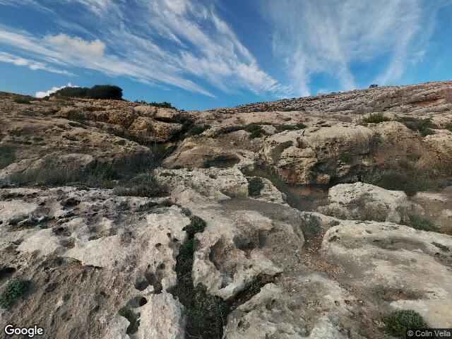 Wied il-Bassasa,  Triq l-Iskultur Fabri,  Iż-Żurrieq