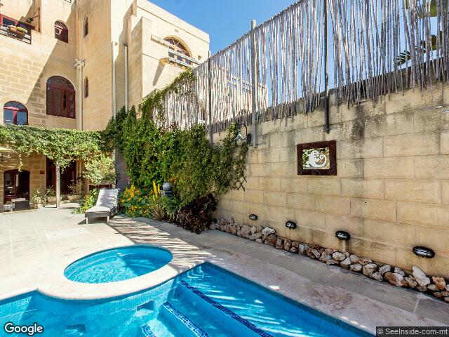 Triq it-Tmienja u Għoxrin ta' April 1688,  Il-Qala,  Reġjun Għawdex