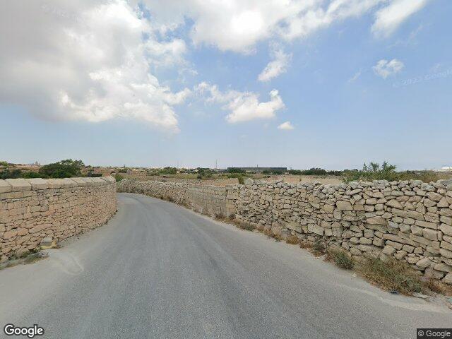 Dolmen,  Triq Maddorbu,  Il-Qrendi