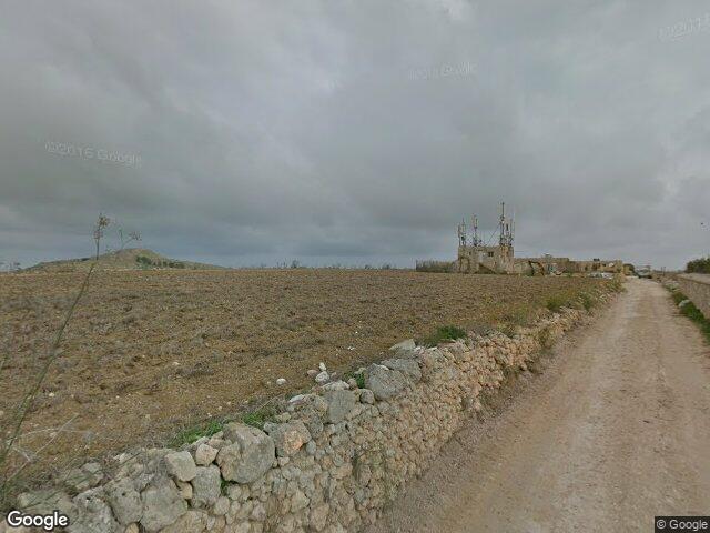 Triq Fuq Għar Ilma,  Santa Luċija,  Ta' Kerċem