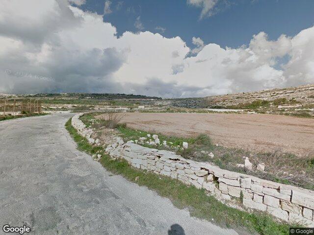 Triq il-Bajja ta' Għar Lapsi,  Għar Lapsi,  Is-Siġġiewi