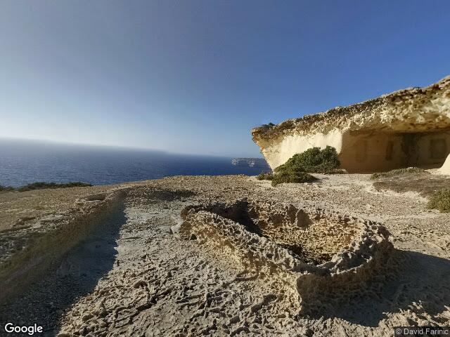 Ras il-Wardja,  Sqaq tax-Xatra,  San Lawrenz