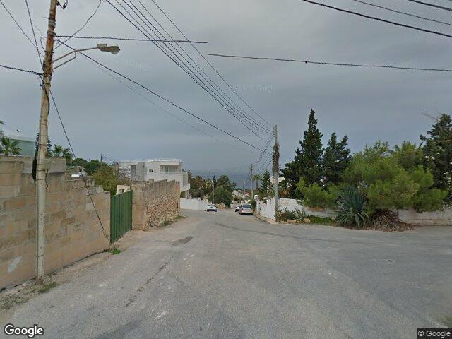 Triq il-Ħarrub,  Is-Swieqi,  Reġjun tal-Lvant