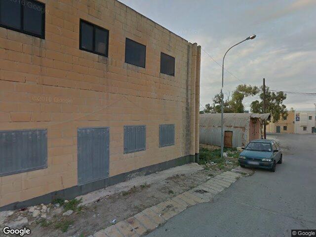 Ħal Luqa,  Reġjun tan-Nofsinhar,  LQA 3290