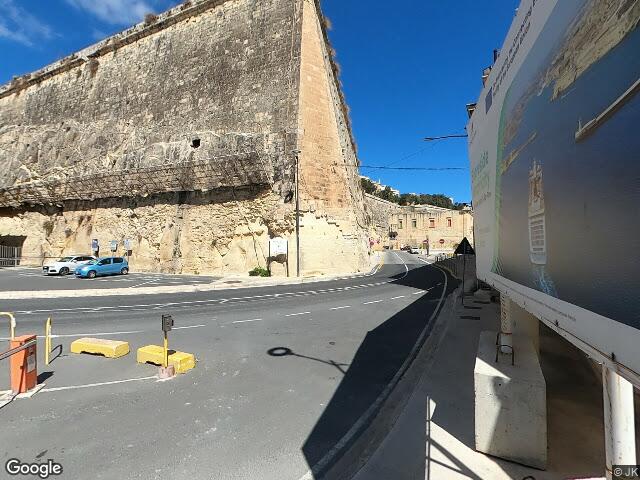 Triq il-Vittmi Furjaniżi tal-Gwerra,  Il-Furjana,  Reġjun tal-Port