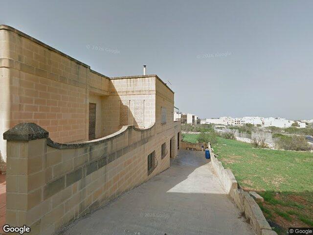 Moonshine and Sunny Villas,  Triq Ħanaq,  In-Nadur