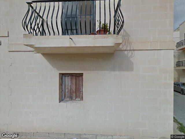 Triq it-Tnejn u Għoxrin ta' Frar,  Il-Qajjenza,  Birżebbuġa