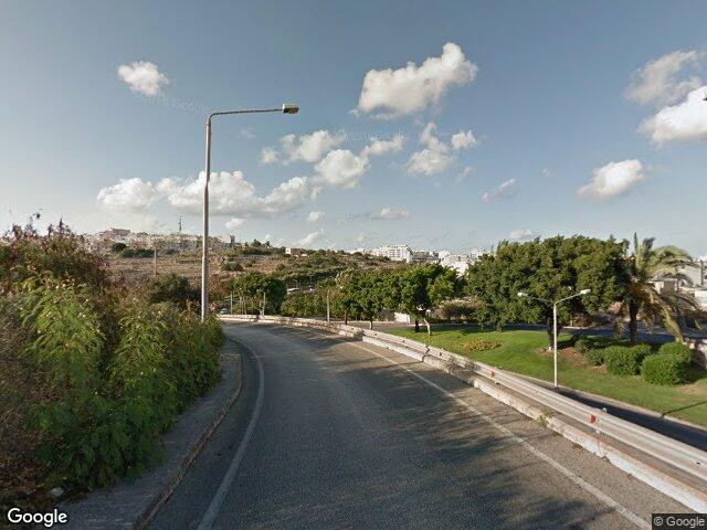 Triq Omm Sidna,  Santa Venera,  Reġjun tan-Nofsinhar