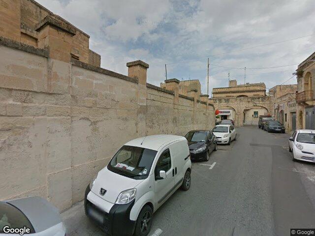 Triq Ħal Qormi,  Santa Venera,  Reġjun tan-Nofsinhar