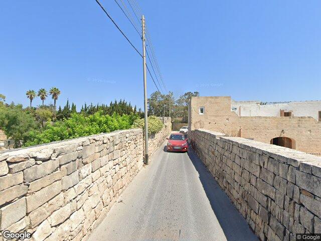 Triq il-Madliena,  Ħal Għargħur,  Reġjun tal-Lvant