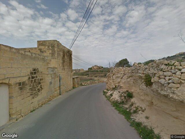 Triq il-Knisja,  L-Għasri,  Reġjun Għawdex